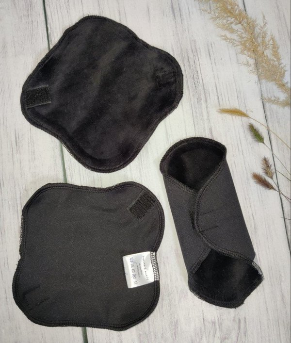 Kreestik&Knueff waschbare Slipeinlage schwarz Bio-Baumwolle 16cm